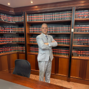 Leonardo Manzan aponta a arbitragem como caminho estratégico para reduzir litígios fiscais após a reforma.