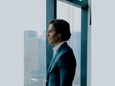 Ian dos Anjos Cunha explora como o biohacking pode transformar seu dia com foco inabalável e energia constante.