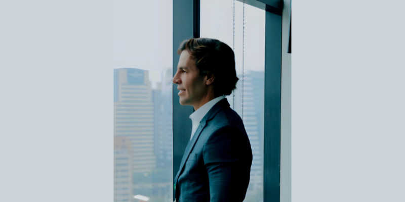 Ian dos Anjos Cunha explora como o biohacking pode transformar seu dia com foco inabalável e energia constante.