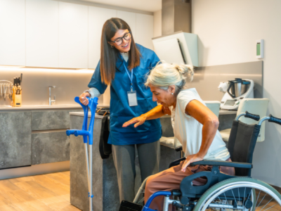 O Senior living avança como resposta demográfica e oportunidade imobiliária, explica Alex Nabuco dos Santos.