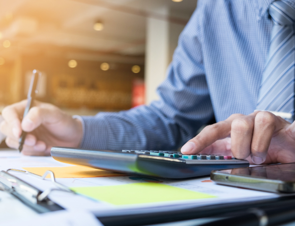 Danilo Regis Fernando Pinto destaca o papel da contabilidade financeira na transparência dos mercados e como padrões consistentes reforçam confiança e previsibilidade.